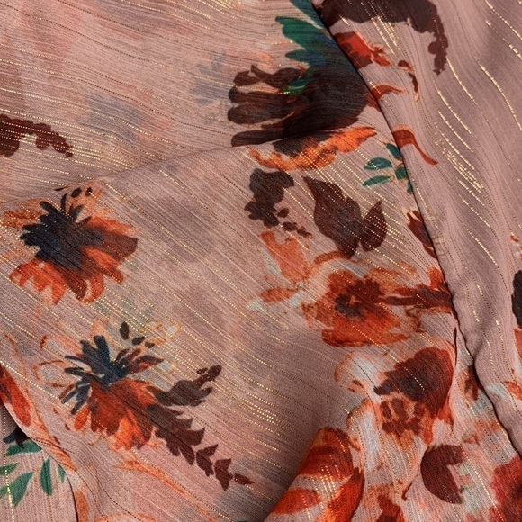 Revolve Lovers and Friends Stacy Midi Dress Size XS Colour Pink Holiday Floral - Picture 11 of 12